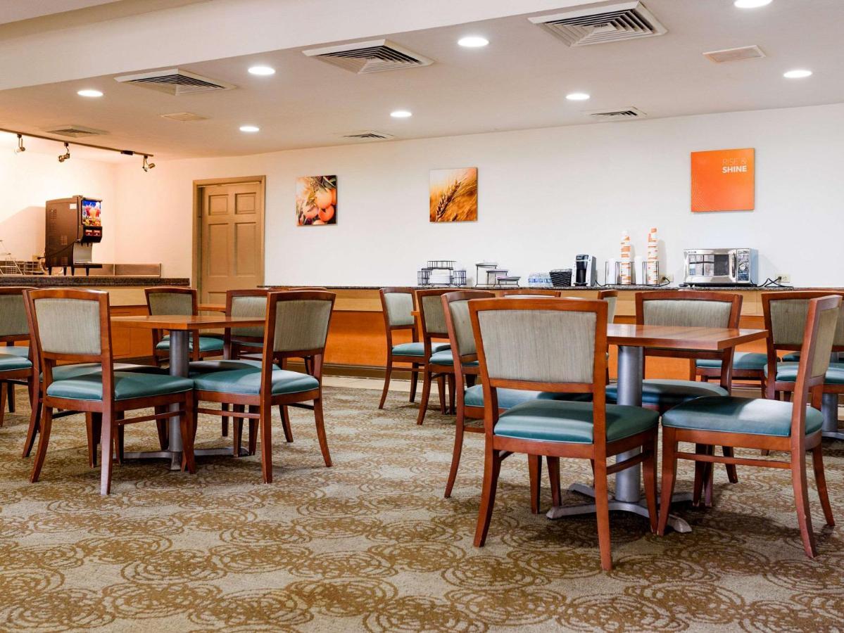 Comfort Suites Baton Rouge South I-10 Bagian luar foto