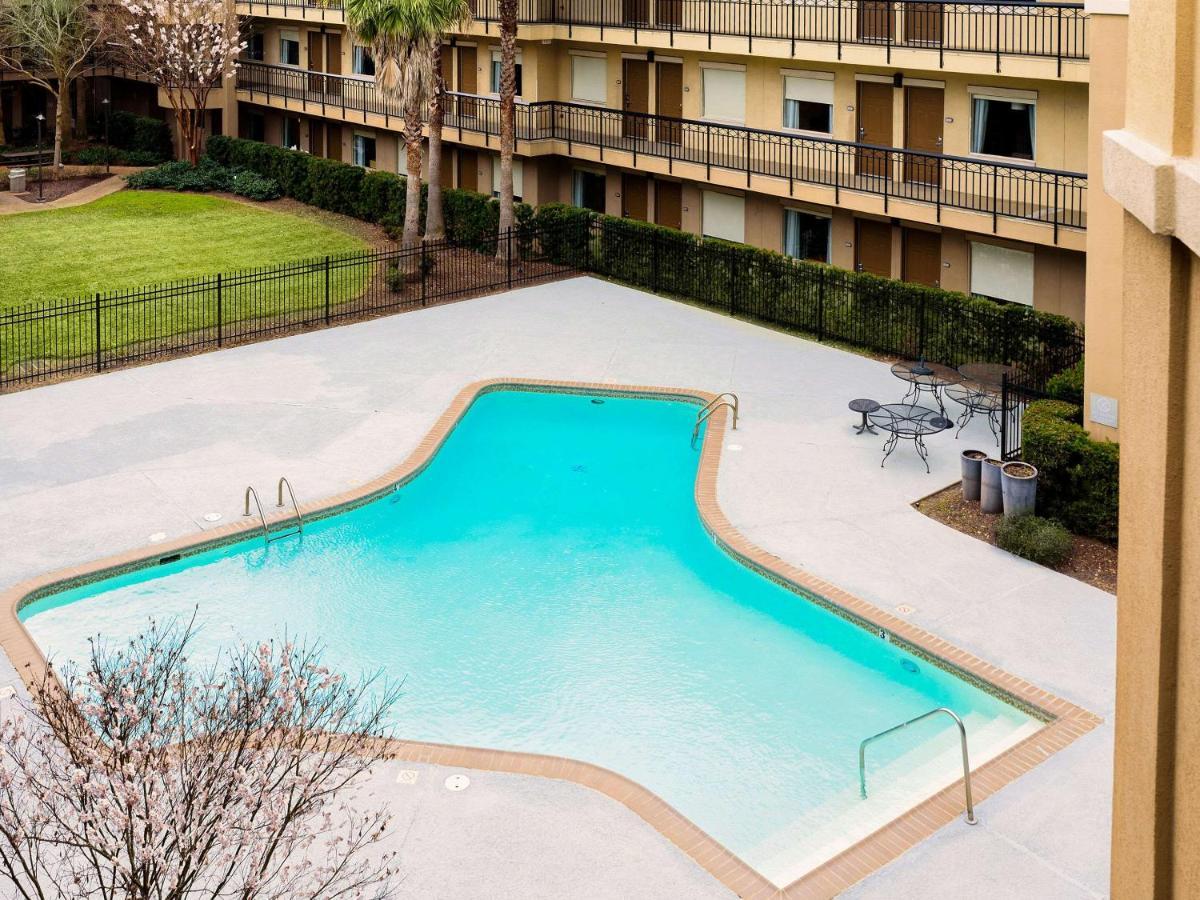 Comfort Suites Baton Rouge South I-10 Bagian luar foto