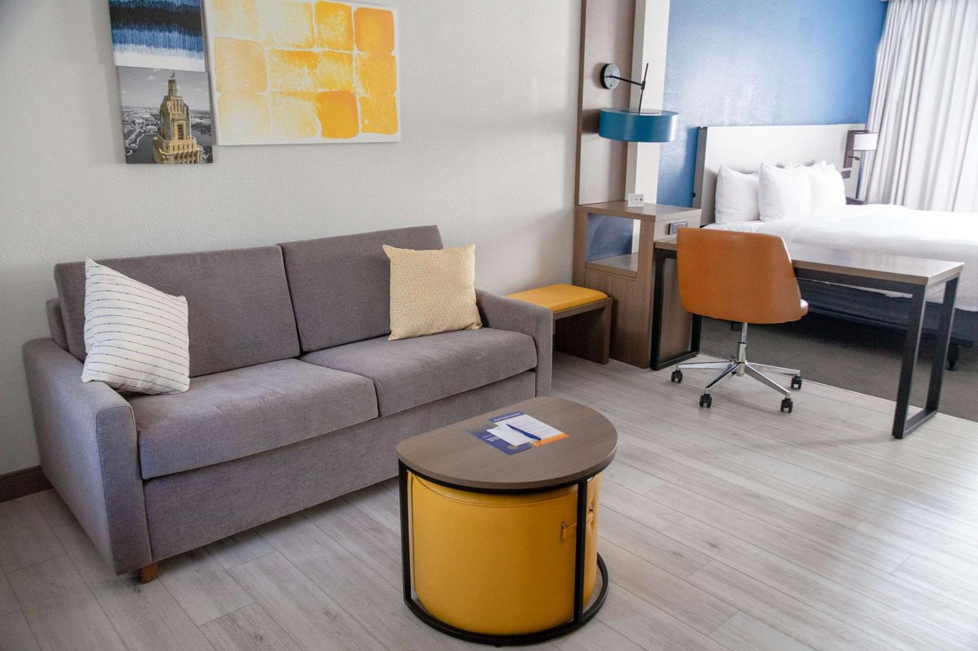 Comfort Suites Baton Rouge South I-10 Bagian luar foto