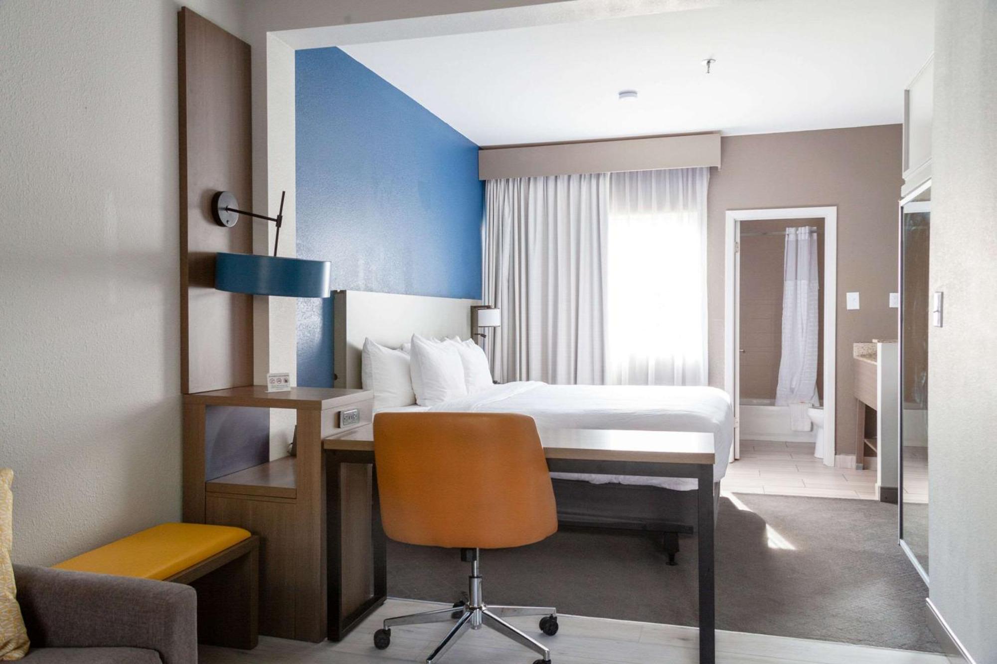 Comfort Suites Baton Rouge South I-10 Bagian luar foto